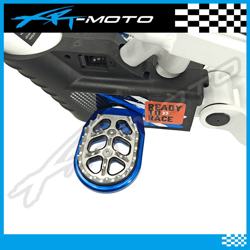 12_16_stacyc_billet_foot_pegs_xrt_moto