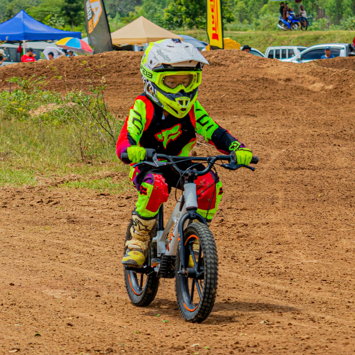 White_XRT_16in_ECO_pur-speed_EKONO_purspeed_xrt-moto_24V_350W