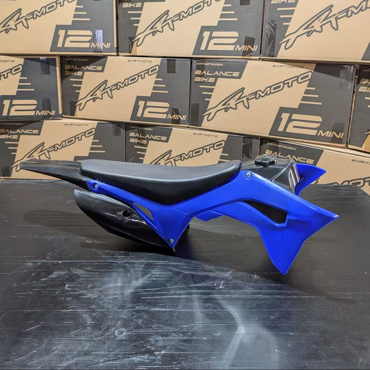 stacyc_plastic_side_panel_12in_16in_black_blue